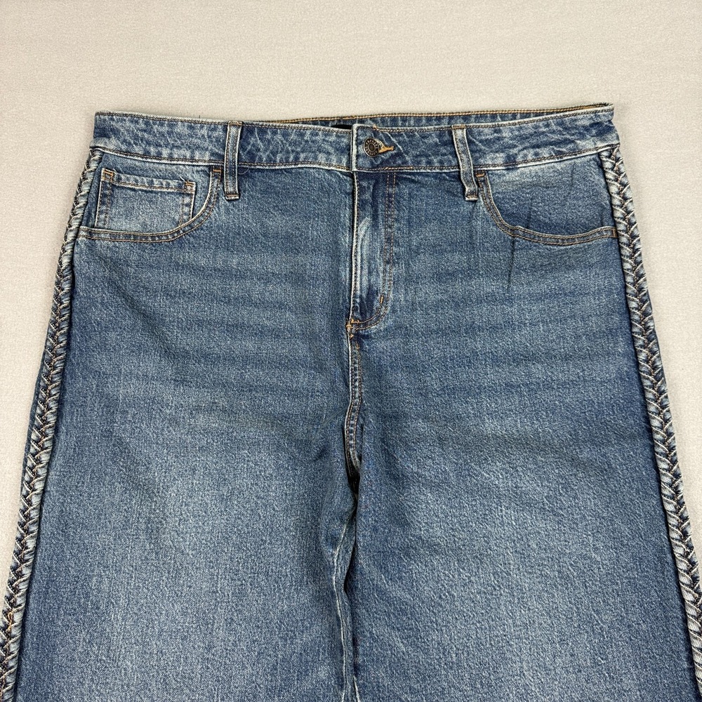 Express Womens Size 16 Wide Leg Cropped Jeans Medium Wash Braided Side Trim NWT - Picture 3 of 12